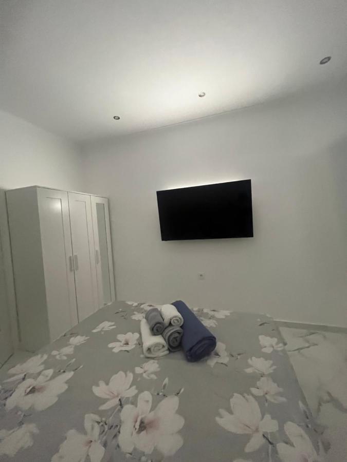 White Apartment Atény Exteriér fotografie